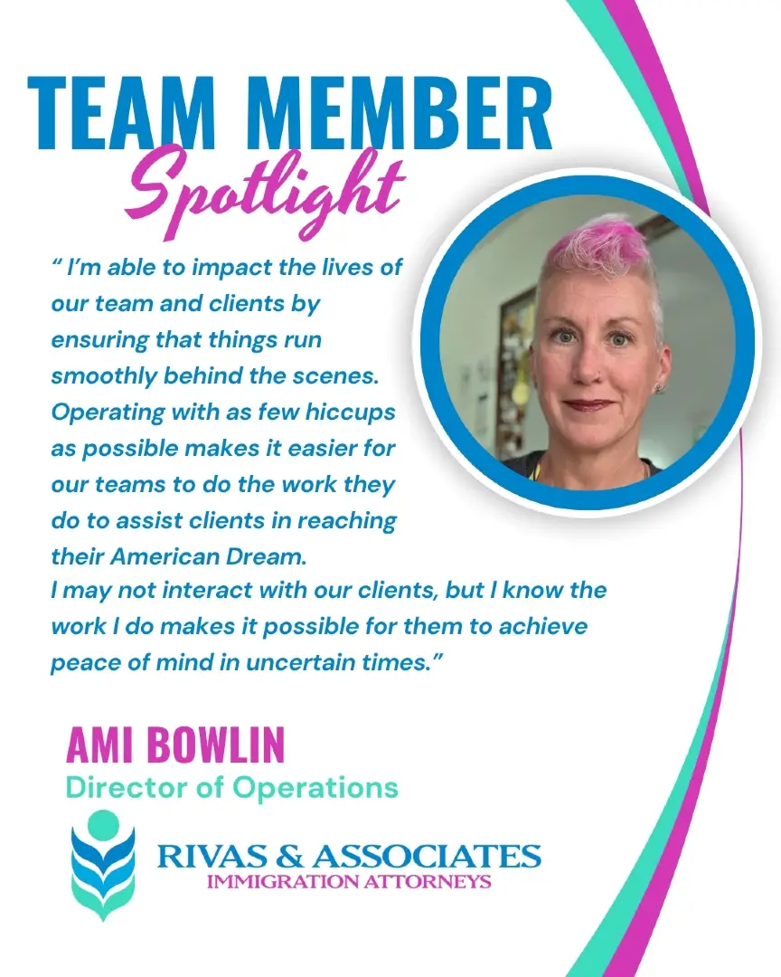 🌟 Conoce a Nuestro Equipo | Meet Our Team 🌟 “Quizás no interactúe directamente con los clientes, pero sé que mi trabajo hace posible que ellos alcancen tranquilidad en tiempos de incertidumbre.” — Ami Bowlin, Directora de Operaciones Desde hace 5 años, Ami se asegura de que todo funcione sin contratiempos detrás de cámaras: desde la tecnología hasta las instalaciones. Su compromiso permite que nuestros equipos se concentren en lo más importante: ayudar a las familias a lograr su sueño americano. 💙 Gracias, Ami, por recordarnos que incluso las tareas invisibles tienen un impacto enorme en la vida de nuestra comunidad. ⚖️✨ “I may not interact directly with our clients, but I know the work I do makes it possible for them to achieve peace of mind in uncertain times.” — Ami Bowlin, Director of Operations For the past 5 years, Ami has been the force behind the scenes—keeping operations smooth, systems working, and everything running seamlessly. Her dedication ensures our teams can focus fully on helping families move closer to their American Dream. 💙 Thank you, Ami, for showing us that impact also comes from the quiet, steady work that allows others to shine. ⚖️✨ #EquipoRivas #TeamRivas #ConoceAlEquipo #MeetTheTeam #JusticiaConCorazón #JusticeWithHeart