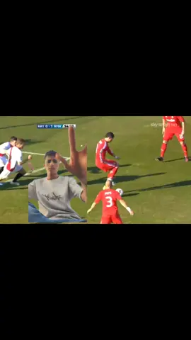 كريستيانو رونالدو منين له مليار متابع  😂😂 #بن_ردفان  #كريستيانو #كريستيانو_رونالدو🇵🇹 #الشعب_الصيني_ماله_حل😂😂 @🦅ابن ردفان🦅 #اكسبلور 