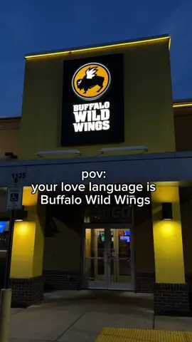 Buffalo Wild Wings + spicy chicken dippers >>>>>  #buffalowildwingspartner #buffalowildwings #datenight #lovelanguage #mukbang 