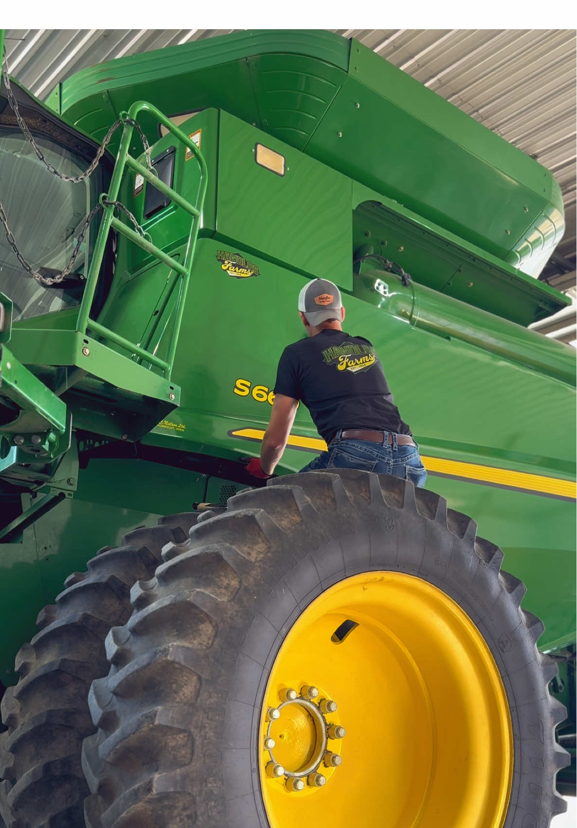 75th crop year for the family name here #fyp #foryou #iowafarmerblake 