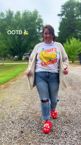 In love with this shirt! #creatorsearchinsights #librariansoftiktok #teachersoftiktok #ootdinspo #OOTD 
