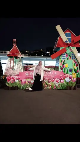 23 Februari  2025  Ngupingkeun anu nuju reunian temu kangen masa lalu Kokom Komariah sareng Bapak aing #dedimulyadiofficial✅  #liburimlek2025 #shilin_residance_park_2025  #tiktoktaiwan🇹🇼  #nentymojangsunda 