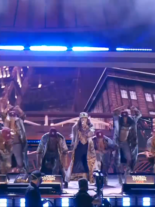Jennifer lopez performance is always magical😳✨️#jenniferlopezedit #jenniferlopez #fypシ #stageperformance #jlo 
