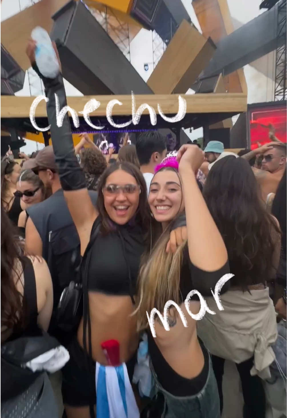catando techno x el mundo🖤💃🏽🙂‍↔️ nos acompañas? #fyp #technotrip #technogirls #electronicmusic #viajestiktok 