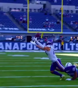 Guess who’s back? Adam’s back…Tell a friend.#nfl #skolvikings #reunion #football #vikings 