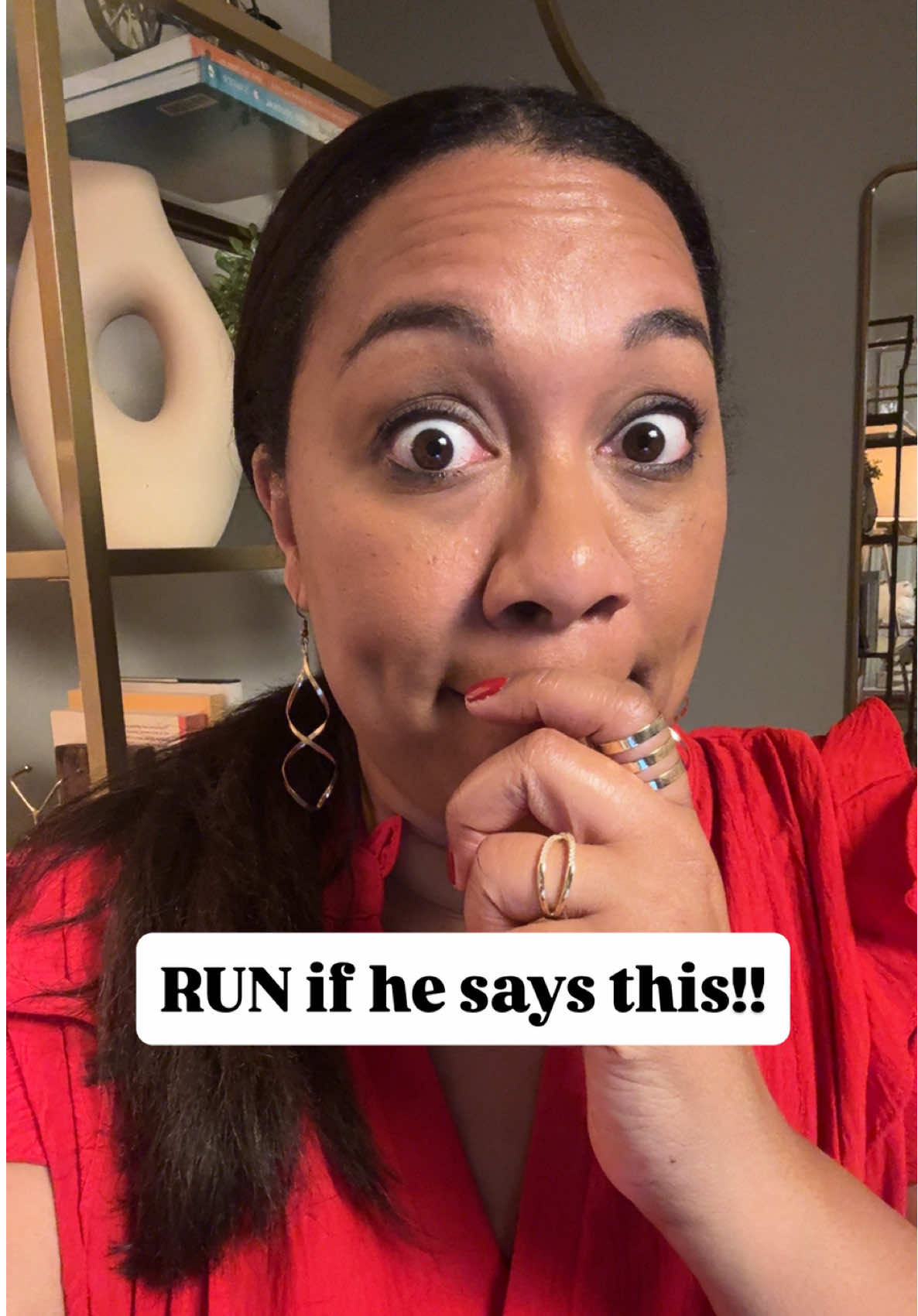 If men give you disclaimers like this run… 🏃🏽‍♀️ #understandingmen #datingtipsforwomen #datingtips #datingadviceforwomen #whydomen