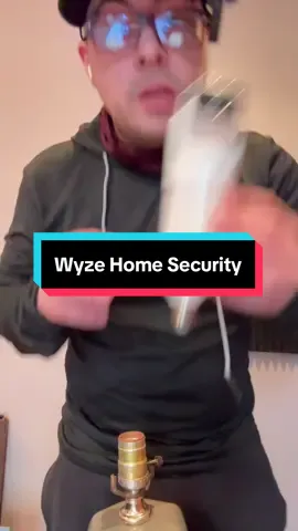 I replaced my regular light bulb with a @Wyze light bulb security camera #wyzelightbulbcamera #securitycamera #homesecuritycamera #lightbulbcam #tiktokshoplabordaysale 