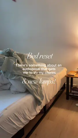 Trying to be patient and trust the process and just believe I’m capable of having a cute home! One day at a time. 💛 thanks for the lamps @Carly ! #homedecor #bedroomreset #bedrefresh #laundry #bedroomdesign 