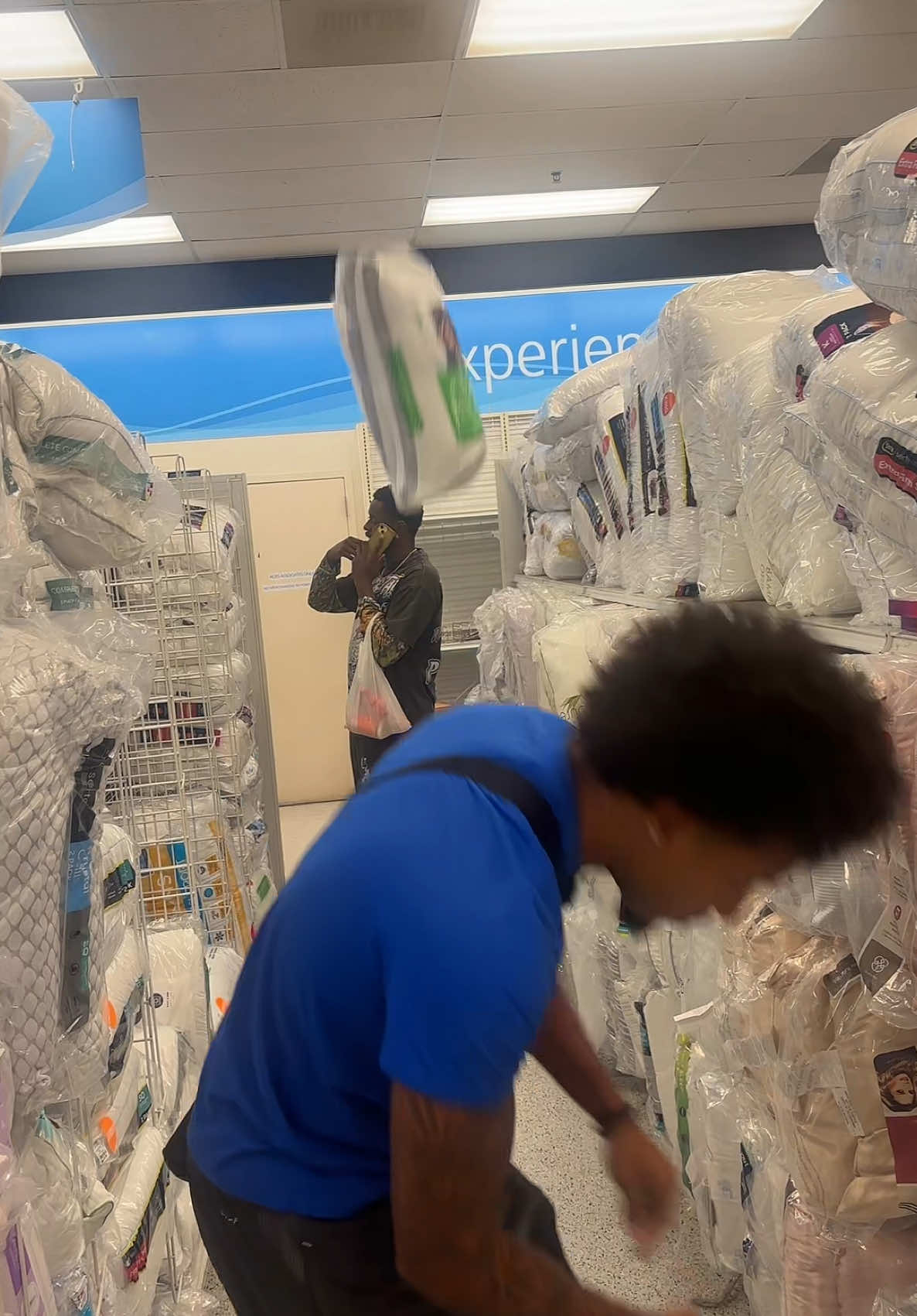 No way he ain’t see me😂 #fyp #viralvideo #trending #viral #prank 
