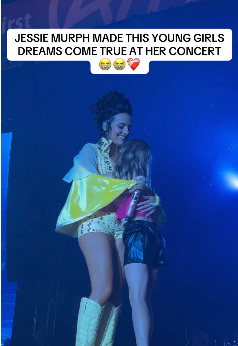 Jessie Murph making this young girls dreams come true on stage 😭😭❤️‍🩹#jessiemurph #fyp #foryou #viral 