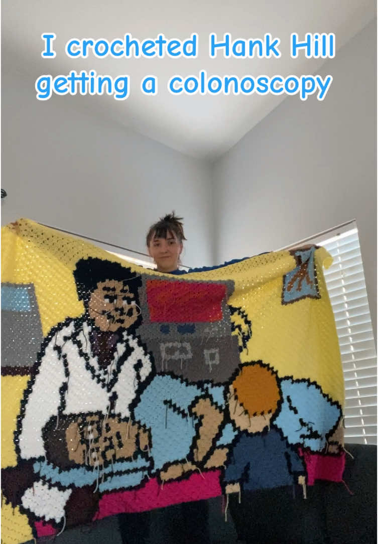Don’t really know the most efficient way to hold this up😆 I still need to weave in the ends, but the blanket is finished 😮‍💨 🔥  #kingofthehill #tapestrycrochet #crochet #crochetproject #fyp 
