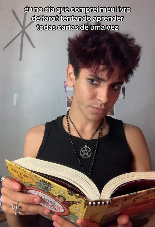 minha mente crashando 🥰 #tarot #cartomancia #fyp #witchtok 