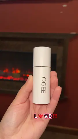 Such a beautiful Luxury Duo 🫶🏻 I love how creamy this contour stick it. 😍 #ogee #ogeecosmetics @Ogee Luxury Organics 