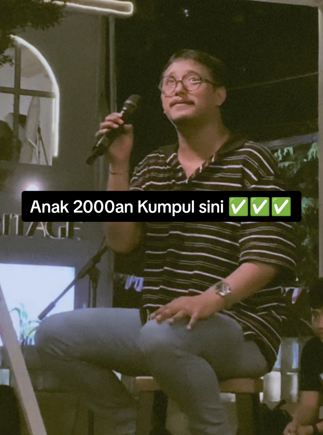 Anak 2000an yang pernah ada kisah di lagu ini , Ngacuuuuuung cobaaa 💯💯💯 POV : Gw nembak cewe jaman SMA nyanyiin lagu ini , trus di tolak , katanya  ( aku belum boleh pacaran sama mamaku ) 🥹🥹👌 #fypdongggggggg #galau #fyp #vokalis 