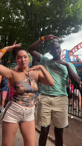 def feelin guud n blessed 🙌🏼🎢😍 #sundaybest #hersheypark #dancetok #fyp @Osborne Munyambu 