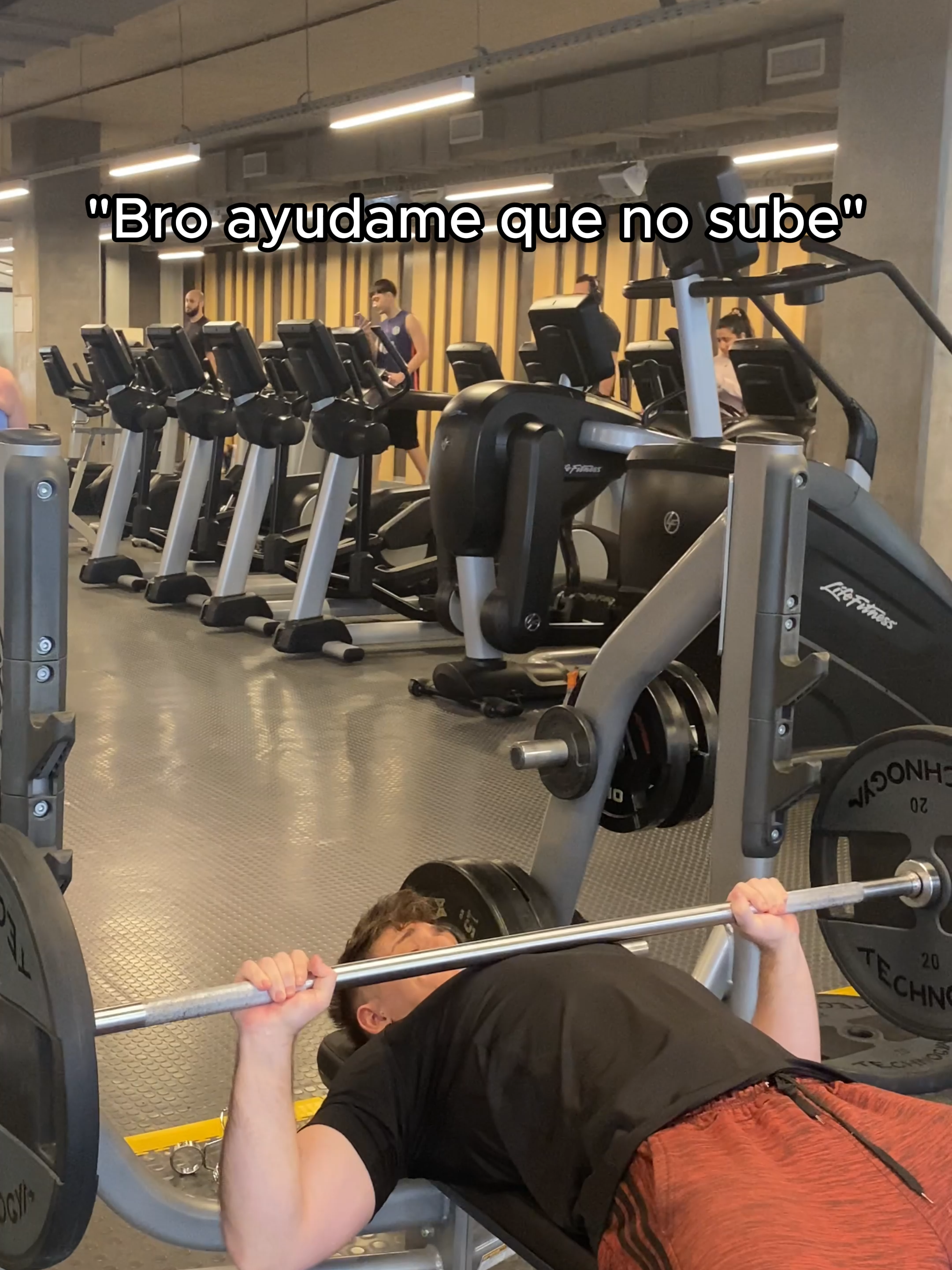 no puedo parar de mirarlos xd  #gym #GymTok #fyp  #gymbro