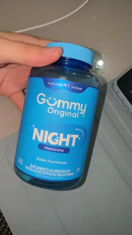 Durma melhor e acorde renovado! Descubra Gummy Night a  melatonina em pastilhas de goma, com sabor framboesa, que ajuda Você a ter noites mais tranquilas e um sono de qualidade. ✅50 unidades por embalagem ✅ajuda você a dormir melhor ✅Suplemento alimentar prático e saborosas. clica no carrinho larania 