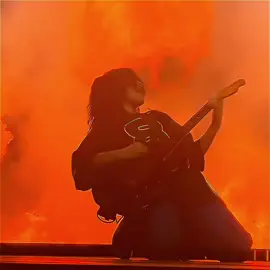 billie with guitar…#BILLIEEILISH#billieeilishedit#edit#fyp#viral@BILLIE EILISH scp: me/@eban 