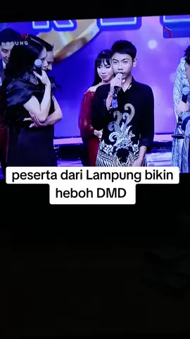 Baru aja dimulai acara peserta ini bikin heboh panggung DMD  #dangdutmaniadadakan #dangdutmaniadadakanmnctv 