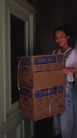 new chapter begins! thanks to @Roadway Moving yet again for making it the easiest and best experience. use my code alyssalynch10 to book with them. #roadwaymoving
