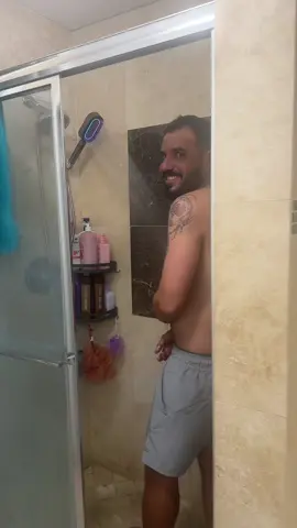 #karaokeshowerhead#karaoke #karaokemachine #bathroom #singing 