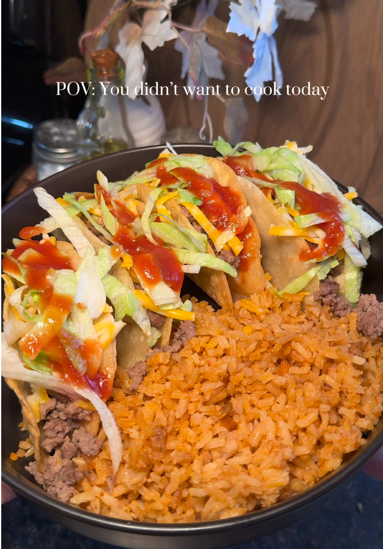 What’s your go-to lazy meal? Ground beef tacos are always ours🌮 #groundbeeftacos #tacos #easydinner #simpledinner #tacorecipe 