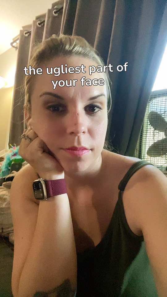Im beautiful biotch!! 😂😂😍😍 #fypシ゚ #levelup #MomsofTikTok #watchyourmouth 