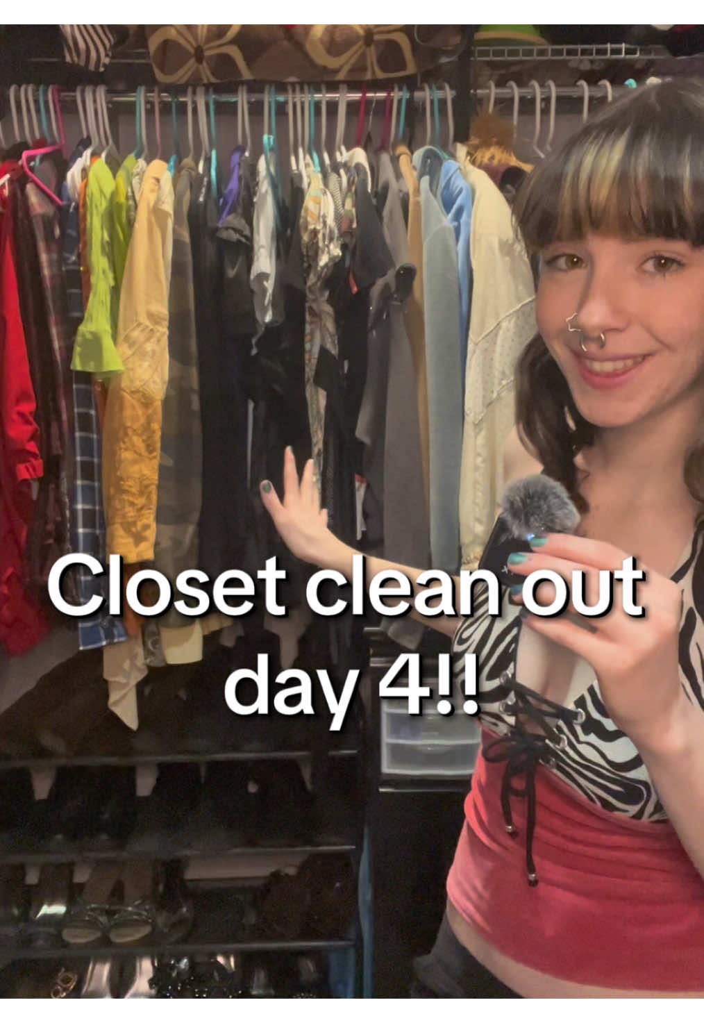 Part 2 will be out tmr I still have a lot of editing and clean up to do 😭😭 #closettour #closetcleanout #fyp #depop #thriftfinds 