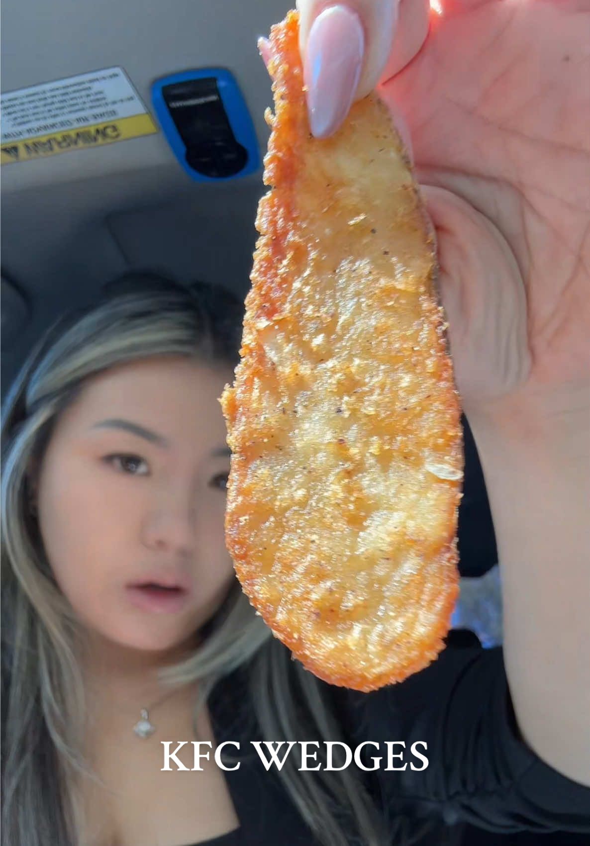 Like why did they even take it away to begin with ?? 😭  . . #kfcpotatowedges #kfc #foodreview #potatowedges #Foodie @KFC 