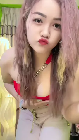 #tiktoklive #ကျောက်ပန်းတောင်းသူလေး😍😘 