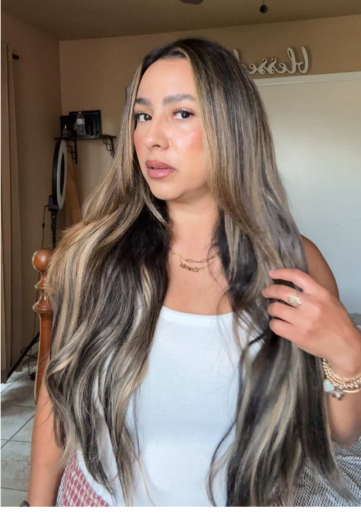 I love being able to switch up my hair 🤎✨✨ @Vigorous Beauty #hairextensions #hairtok #hairtutorial #hairextension #fyp 