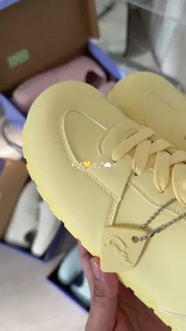 🌼 this yellow corolla comfy shoes > ideal as everyday shoes; lightweight & affordable! 🙌🏼✨ #shoesforwomen #shoesrecommendation #corollaph #sneakersforwomen #nonslipshoes ! 