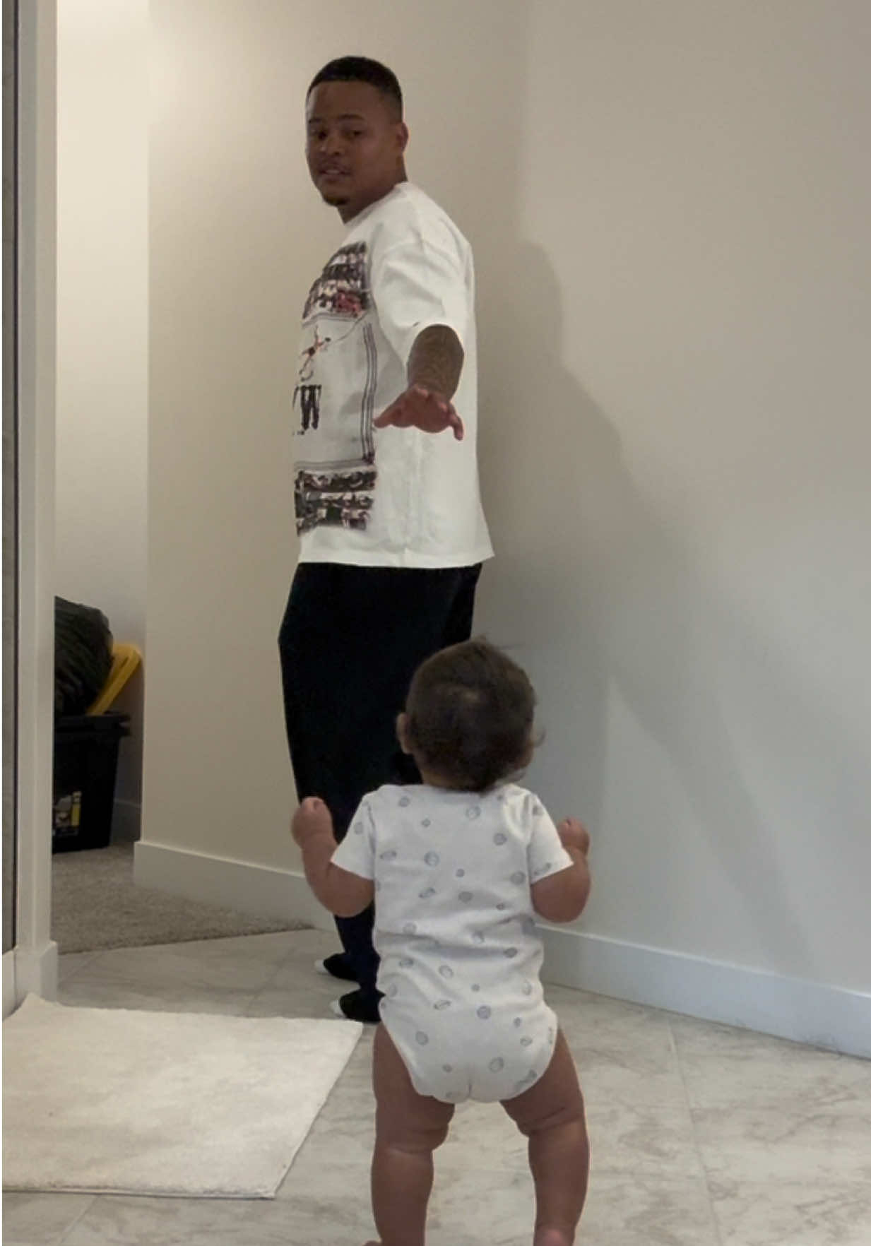 He definitely didn’t care.. we need Sachi’s reaction 😂 @Zaza #zaza #babies #funny 