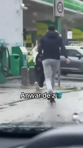 Anwar de z🪣 bonkers gegeten van irakezen #fyp #viraal 