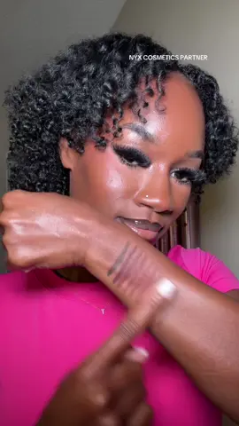 all day wear lip combo featuring NEW @NYX Professional Makeup lip lingerie liner stain (shade: wild side) + fat oil (shade: my main) #nyxcosmeticspartner #affordablemakeup 
