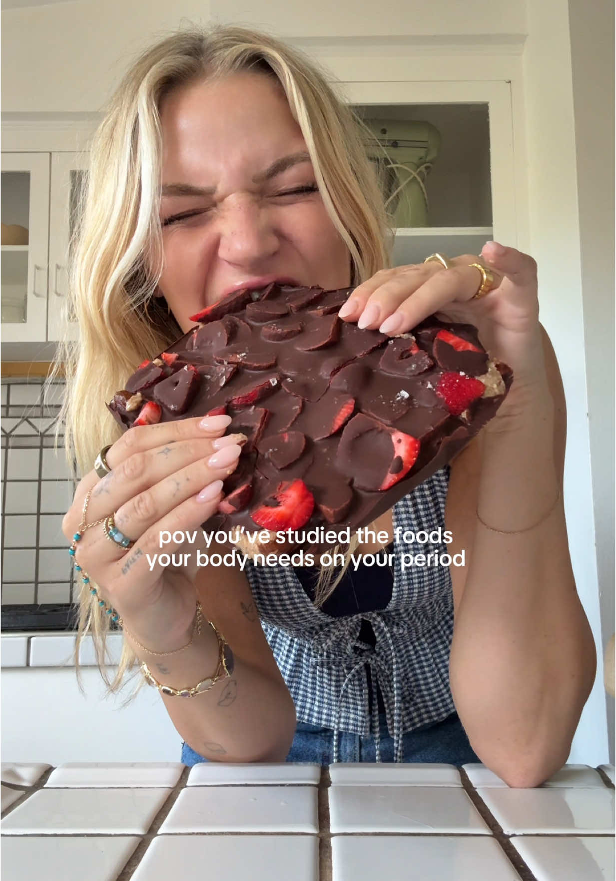✨period bark✨ bahahah  recipe:  line sheet with organic dates, coat with organic almond butter, top with organic strawberries, coat with dark choc (85% cacao or more), dash of sea salt  