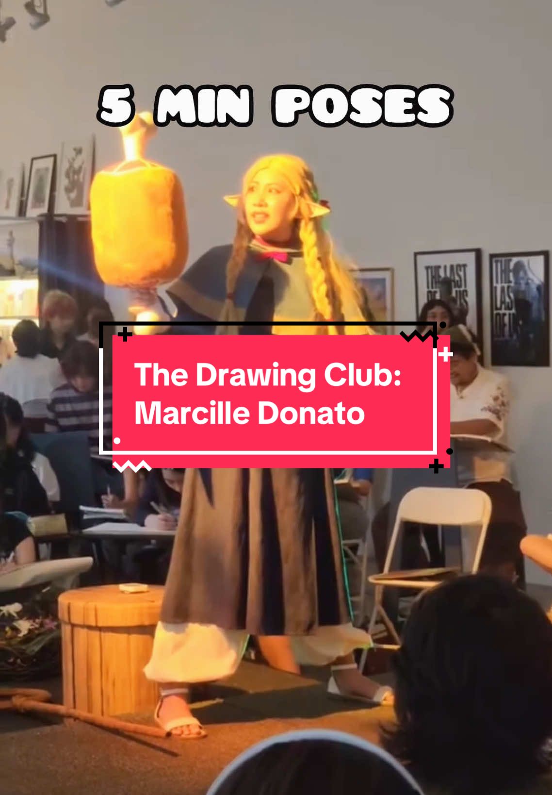I got to pose as Marcille earlier this month for @The Drawing Club ! It was an incredible turnout, and really cements why I love being able to pose for artists in my cosplays. Along with the usual 3 hour drawing session, we also had food and drinks whose proceeds help aid children and families in 🍉 and effected by 🧊, so lots of positive vibes! All artists are tagged with their handles in the video (not all of them have accounts here) #dungeonmeshi #deliciousindungeon #marcillecosplay #lifedrawing 