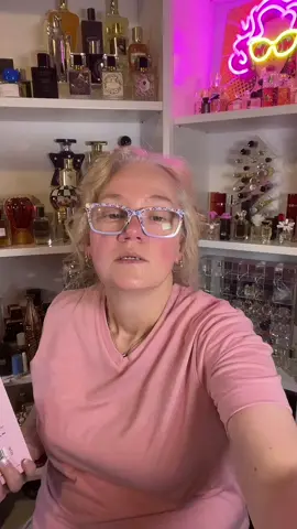@alabsar #smellgoodfeelgood #perfumetiktok #creatorsearchinsights #fragtok #perfumereview 