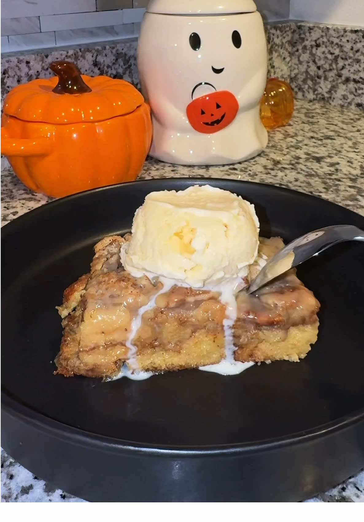 Brown butter bread pudding literal heaven 