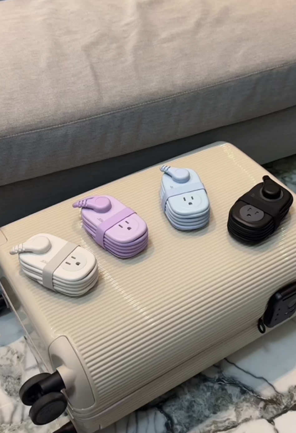 3 USB ports, 4 AC, a long-ass extension cord-this travel power strip is best!👌🏻 #travel #plug #strip #fastcharging #extensioncord 