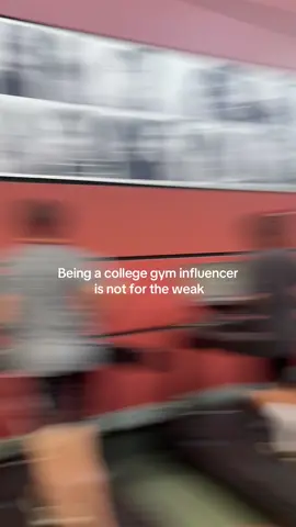 Don’t worry yall I only had to wait 30 mins then another 10 for a machine 😛 #fyp #college #gym #GymTok #relateable 