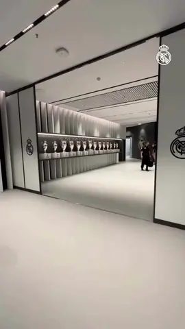 pintu masuk baru ke terowongan ruang ganti Santiago Bernabeu 