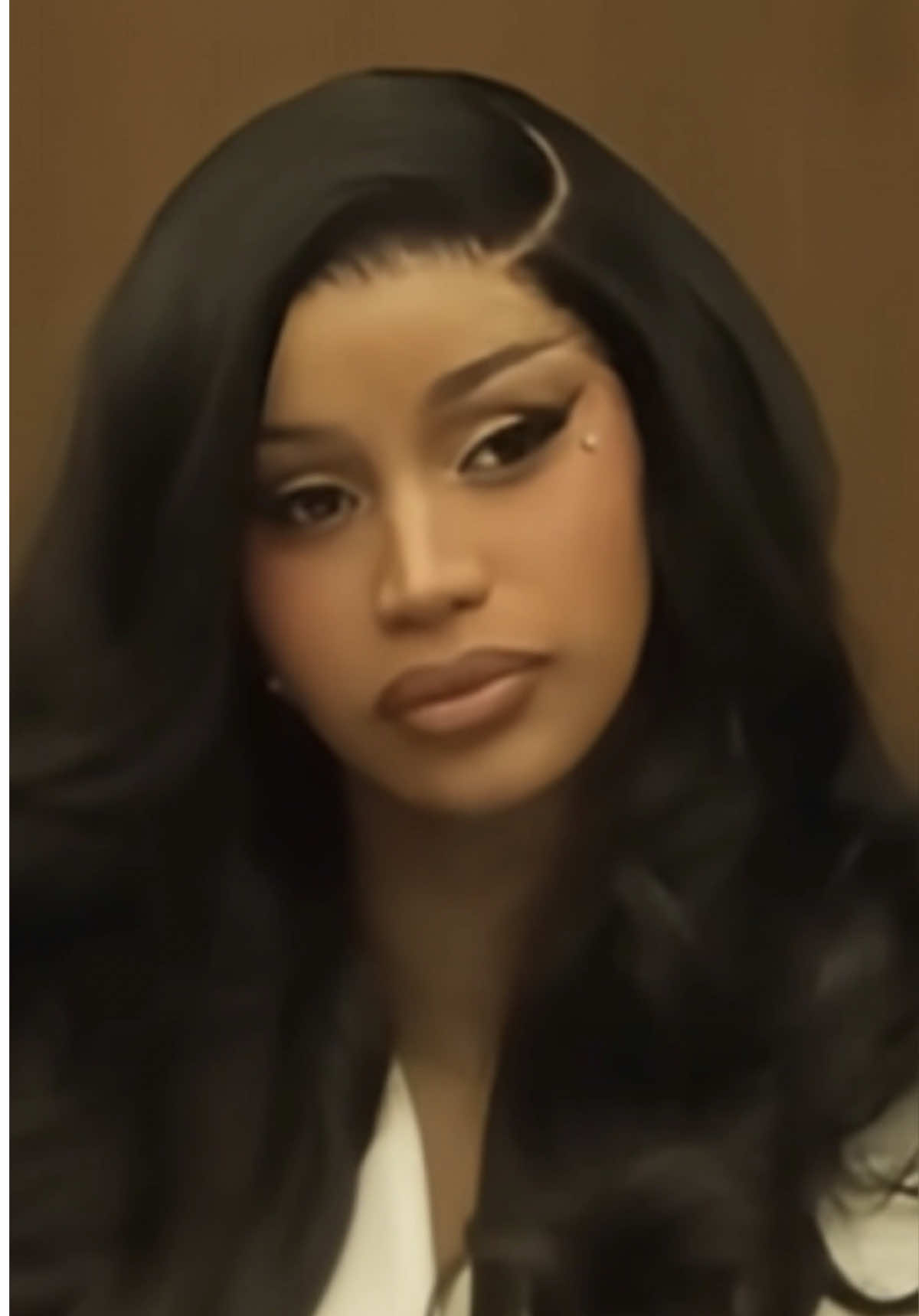 Cardi B, plaintiffs attorney in heated courtroom exchange! #cardib #court #crime #drama #story 