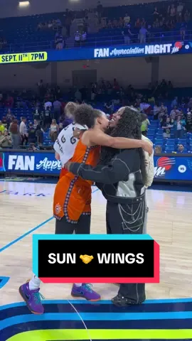 At the end of the day, it's all love 🫶 The @Connecticut Sun & @Dallas Wings embrace post-game after a well-fought match! #WNBA #connecticutsun #dallaswings 