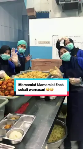 Nah, spesial lagi nih hari ini 👀 Mamamia! Mamamia! Enak sekali warnasari 🤪🤪 Tungguin menu lainnya dari kita ya 🫡 #sppg #bgn #mgb #makansianggratis 
