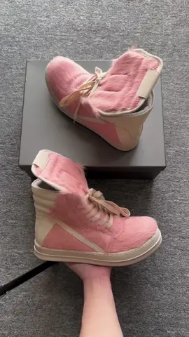 Wow do u wanna get this shoes #luxurylife #ootdinspo #fyppppppppppppppppppppppp #fashionstyels #shoes #shoesshoesdhoes 