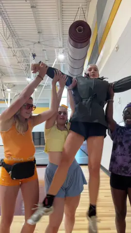 stunt group theme practice 🤗🤗 #fypシ゚viral #chopped @Lila E @lillireynolds_08 
