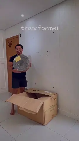 Placas de painel ripado para painel de tv e decoração da casa toda uma opção sofisticada e elegante para seu lar  O painel ripado é um elemento que vem trazendo charme na decoração de salas de TV e escritórios, tanto em paredes quanto painéis de TV ou divisórias de cômodos. Esse item decorativo feito com ripas de maneira, é simples e, ao mesmo tempo, requintado. Confira algumas idéias, e inspirações. #marcenaria #moveisparacasa #moveisplanejados  #decoração #ComproDoPequeno 