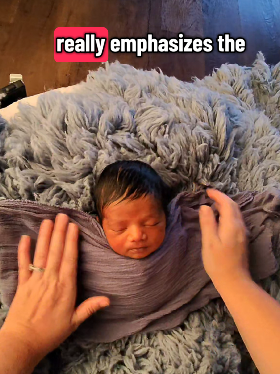 Yep.. That's exactly it 😘 Thanks @Jess White for the simply put break down and share! ❤️ #walkin #walkinphotostudio #photostudio #newbornphotography #newborn 