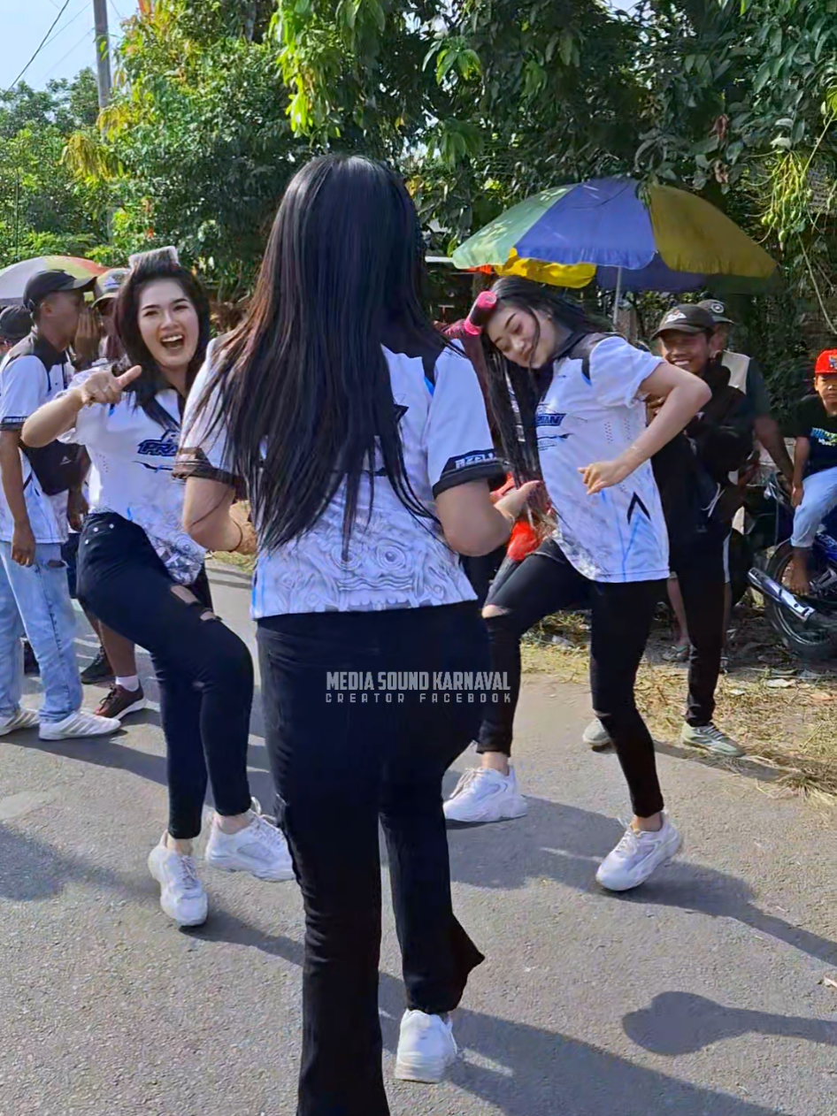 Wow gak capek ta #karnavalkarangtengah #mediasoundkarnaval #fyppppppppppppppppppppppp #zulfaisaudiokedirihoreg #soundhoregjawatimur 